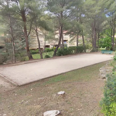 Le Vallon Du Roy A 600m A Pieds